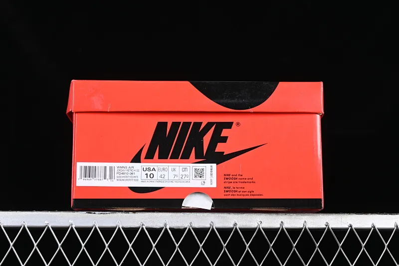 All Categories Air Jordan Jordan Series Basketball Shoes Air Jordan 1 High L Version Air Jordan 1 High OG "Satin Bred" AJ1 Joe 1 Silk Forbidden Wear FD4810-061